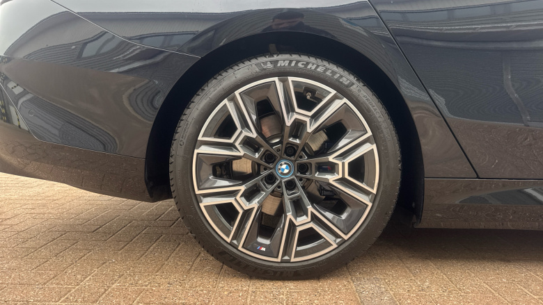 BMW i5 250kW eDrive40 M Sport 84kWh 5dr Auto Electric Estate